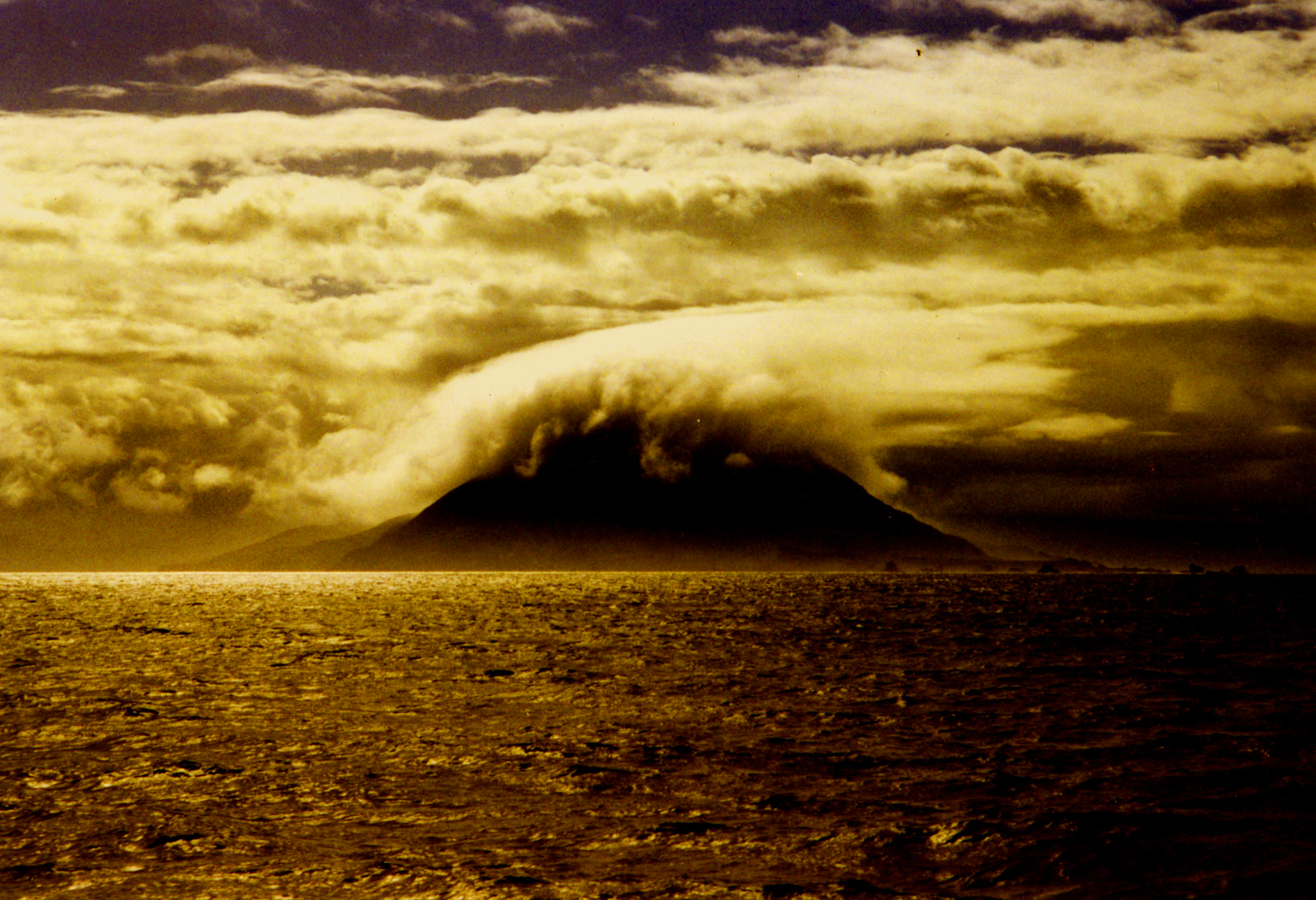 Dust: An Extraordinary Correspondence